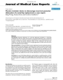 Báo cáo y học:  Flexion reminder device to discourage recurrent posterior dislocation of a total hip replacement: a case report